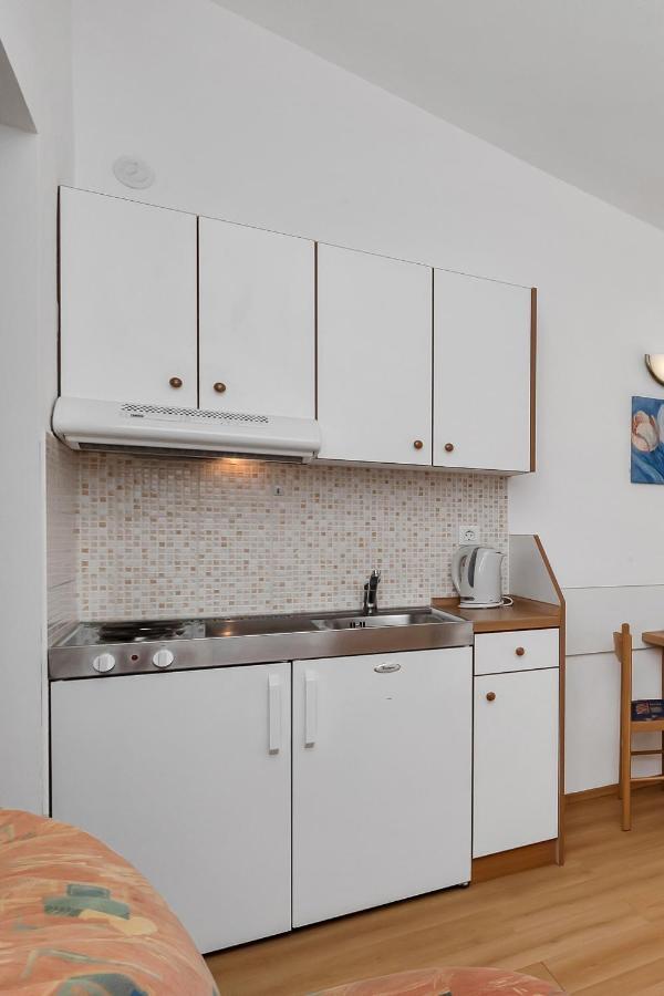 Apartments And Rooms By The Sea Baska Voda, Makarska - 2578 Zewnętrze zdjęcie